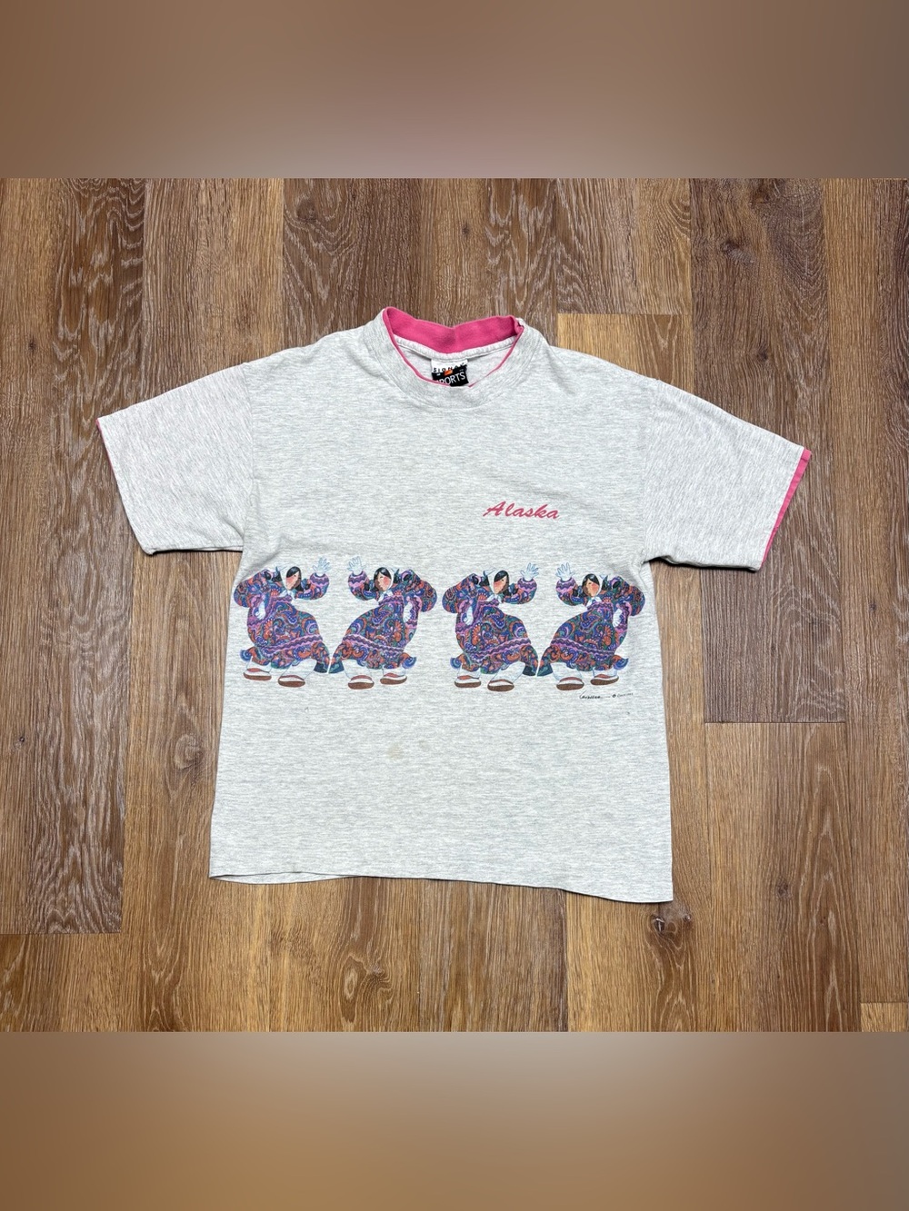 Vintage Alaska Graphic Short Sleeve Tee with Pink Trim